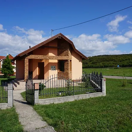 Fuzfa Vendeghaz Apartament *