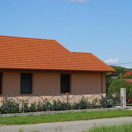 Fuzfa Vendeghaz Apartament Demjén